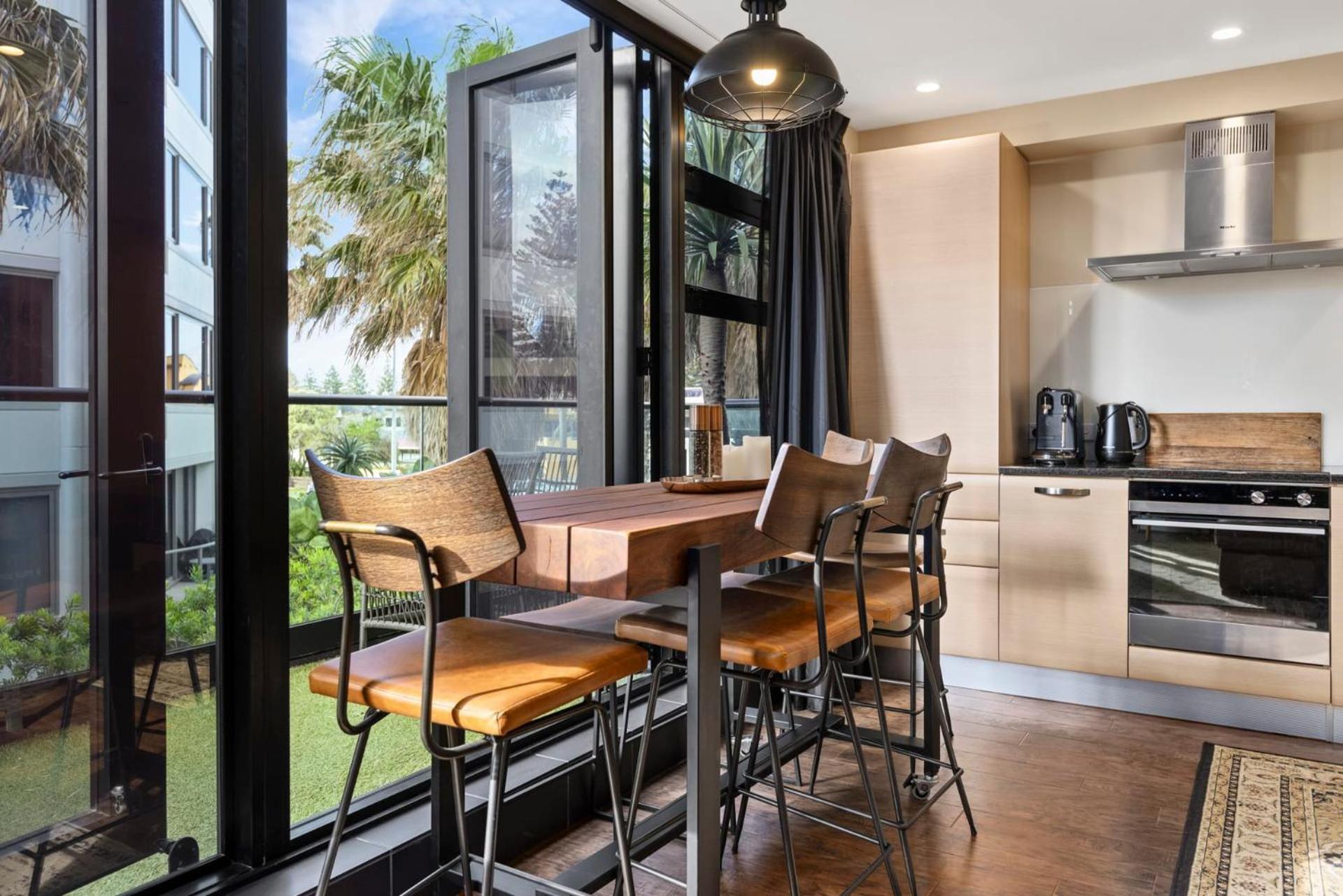 Marvelous Downtown Apartment Moments From Main Beach With Heated Pool, Gym And Parking Маунт Маунгануи Екстериор снимка