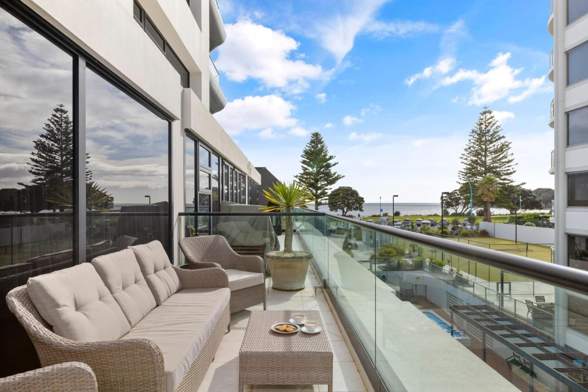Marvelous Downtown Apartment Moments From Main Beach With Heated Pool, Gym And Parking Маунт Маунгануи Екстериор снимка